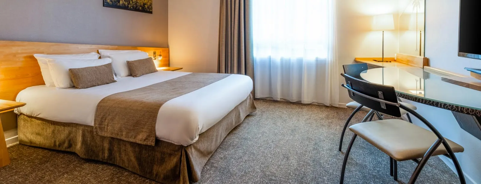 Chambre Supérieure – 1 Grand Lit